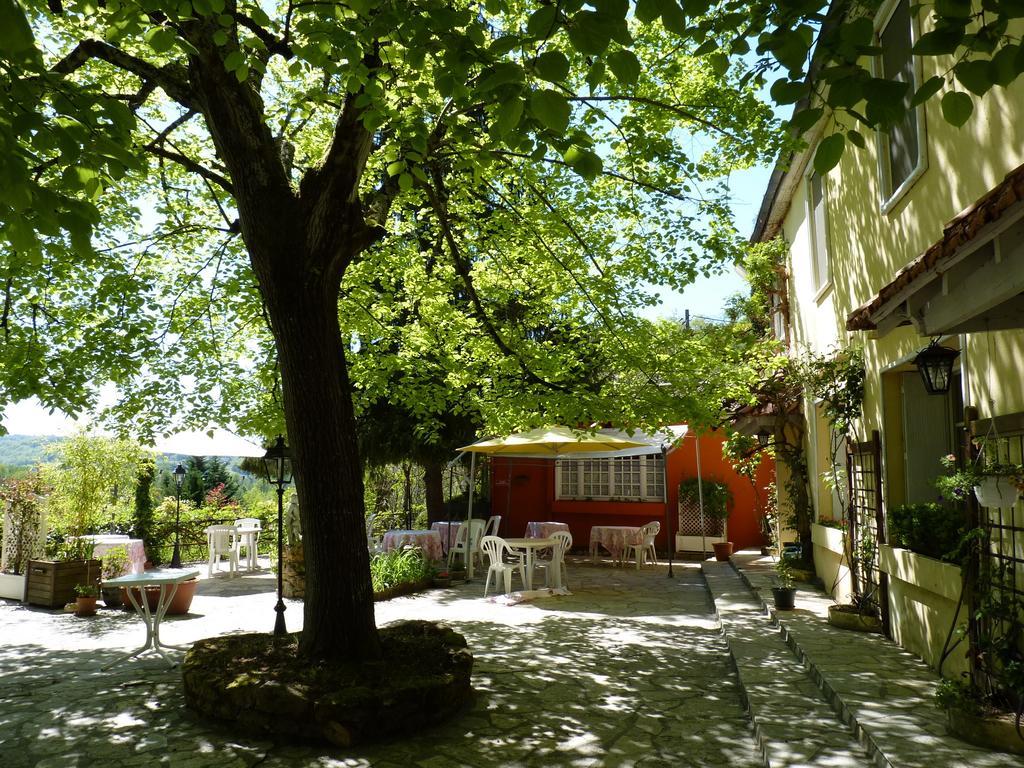 Hotel Le Petit Chaperon Rouge Coux-et-Bigaroque-Mouzens Exterior foto